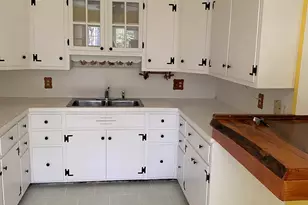 13 Curtis St, Norwich, CT 06360 - Photo 7