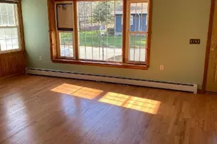 13 Curtis St, Norwich, CT 06360 - Photo 5