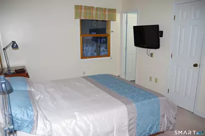 11 Olympic Drive, Danbury, CT 06810 - Photo 9