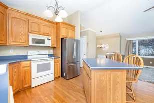 127 Curtiss St, Bristol, CT 06010 - Photo 5