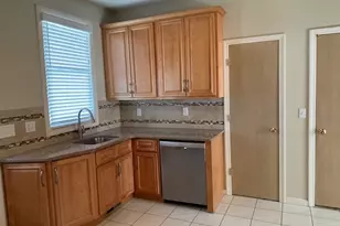 16 Ancient Hwy, Newington, CT 06111 - Photo 9