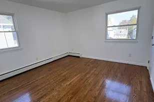 45 Birdsey St, Bridgeport, CT 06610 - Photo 17