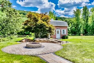 24 Hunting Ridge Dr, Simsbury, CT 06070 - Photo 5