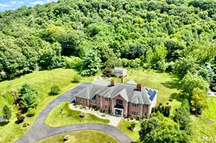 24 Hunting Ridge Dr, Simsbury, CT 06070 - Photo 3