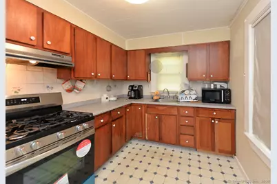 297 Manor Road, Southbury, CT 06488 - Photo 9