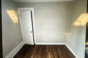 354 Blatchley Ave, New Haven, CT 06513 - Photo 7