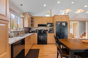 72 Hyla Ln, North Branford, CT 06472 - Photo 13