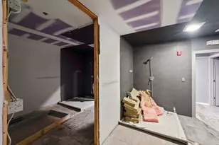 212 Crown St, New Haven, CT 06510 - Photo 5