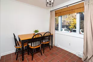 37 Towne House Rd, Hamden, CT 06514 - Photo 5