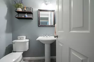 37 Towne House Rd, Hamden, CT 06514 - Photo 15