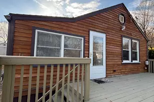 11 West St, East Hampton, CT 06424 - Photo 3