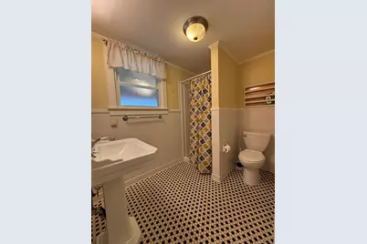 11 West Street, East Hampton, CT 06424 - Photo 17