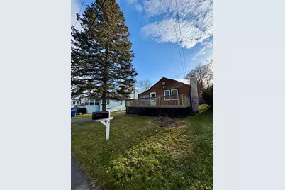 11 West Street, East Hampton, CT 06424 - Photo 1