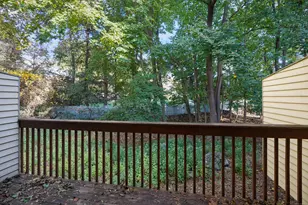 2435 Bedford St, Stamford, CT 06905 - Photo 33