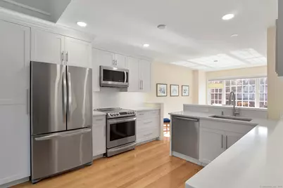 20 Wilton Crest #20, Wilton, CT 06897 - Photo 3