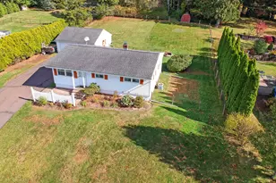 233 Oak Ridge Dr, Middletown, CT 06457 - Photo 5