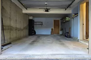 489 Wolcott St, Bristol, CT 06010 - Photo 25