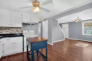 21 King Ct, Enfield, CT 06082 - Photo 5