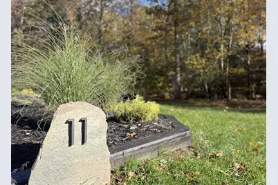 11 Coachman Lane, Woodbridge, CT 06525 - Photo 33