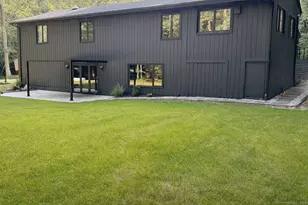 11 Coachman Ln, Woodbridge, CT 06525 - Photo 31