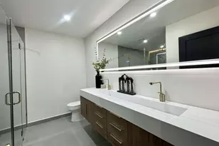 11 Coachman Ln, Woodbridge, CT 06525 - Photo 19