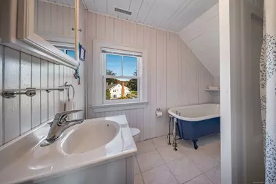 10 Island View Avenue, Branford, CT 06405 - Photo 29