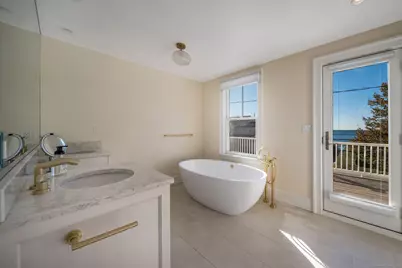 10 Island View Avenue, Branford, CT 06405 - Photo 19