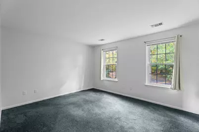 213 Oakland Street #APT D, Manchester, CT 06042 - Photo 17