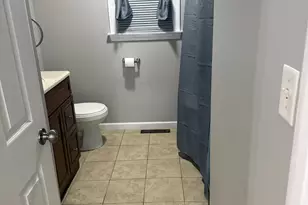 65 Hitchcock Dr, Meriden, CT 06450 - Photo 9