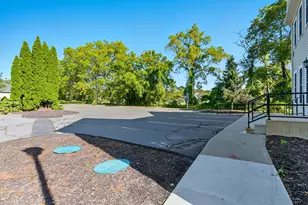 5 Creamery Brook, East Granby, CT 06026 - Photo 23