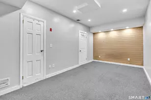 936 Lindley St, Bridgeport, CT 06606 - Photo 23