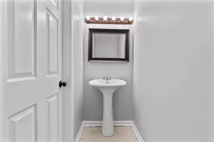 173 Russo Ave, East Haven, CT 06513 - Photo 15