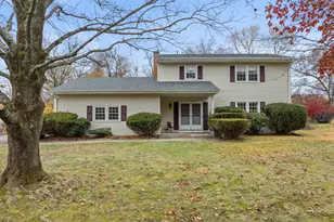 128 Pond Ln, Manchester, CT 06042 - Photo 3