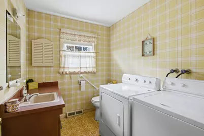 128 Pond Lane, Manchester, CT 06042 - Photo 17