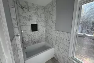 75 Cleveland Ave, Hartford, CT 06120 - Photo 17