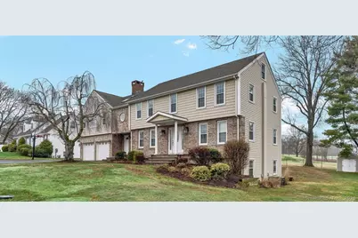 325 Fox Hill Road, Wethersfield, CT 06109 - Photo 3