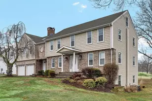 325 Fox Hill Rd, Wethersfield, CT 06109 - Photo 3