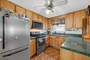 97 Boothbay St, Bloomfield, CT 06002 - Photo 21