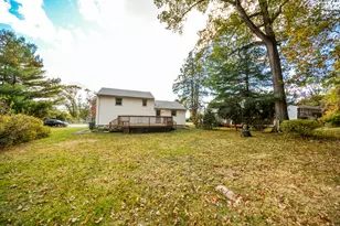 291 Frenchtown Rd, Bridgeport, CT 06606 - Photo 5