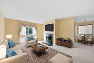 40 Crossroads Ln, Glastonbury, CT 06033 - Photo 3