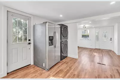 14 Fairview Avenue #B, Norwalk, CT 06450 - Photo 13