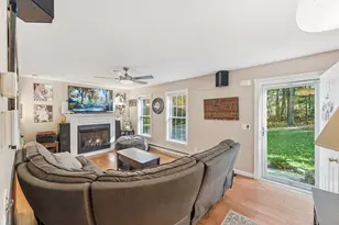 19 Desjardins Dr, Montville, CT 06382 - Photo 11