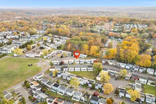 67 Braeburn Ln, Middletown, CT 06457 - Photo 3