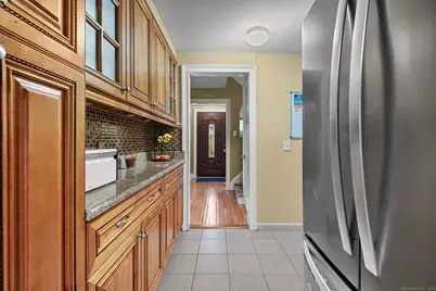 34 Bradley Place #34, Stamford, CT 06905 - Photo 19