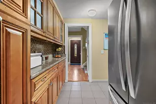 34 Bradley Pl, Stamford, CT 06905 - Photo 19