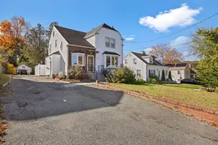 34 Bradley Pl, Stamford, CT 06905 - Photo 31