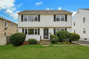 22 Hackett Cir N, Stamford, CT 06906 - Photo 13