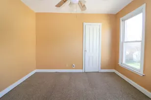 154 Hawthorne Ave, Derby, CT 06418 - Photo 35