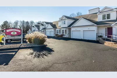 244 Oakland Street #APT E, Manchester, CT 06042 - Photo 35