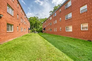 275 Westland St, Hartford, CT 06112 - Photo 3